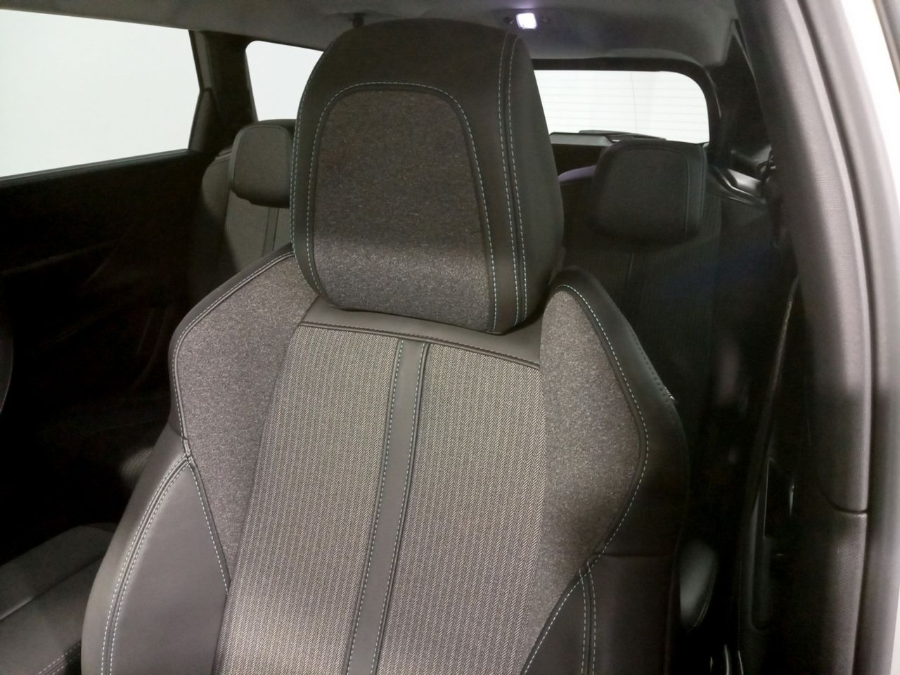 Foto Peugeot 5008 21