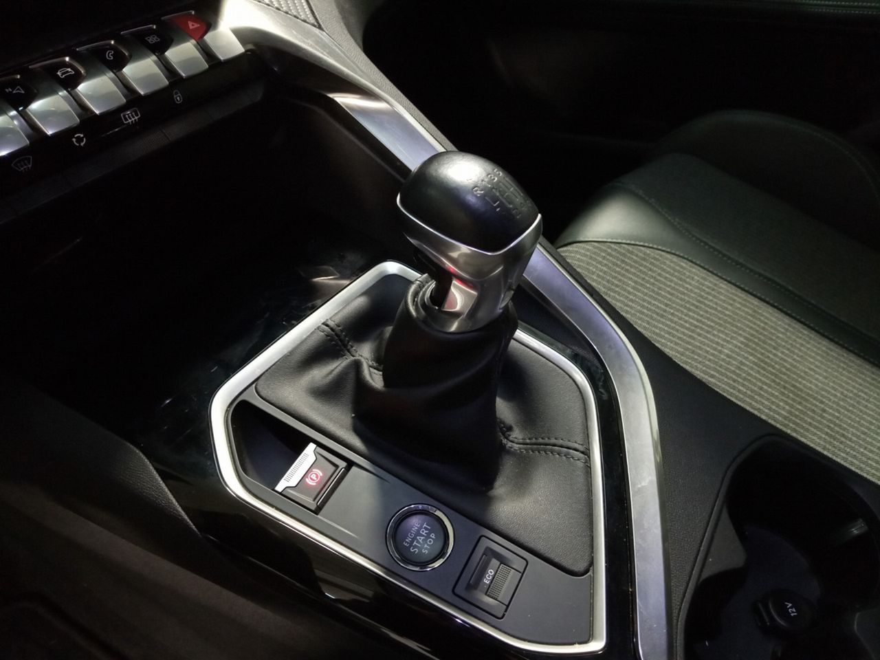 Foto Peugeot 5008 13