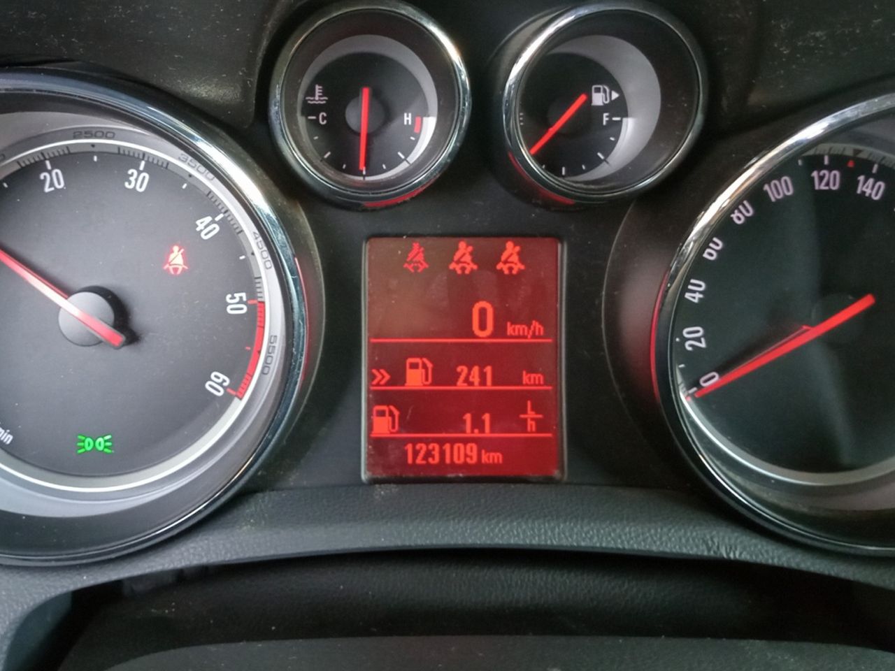 Foto Opel Mokka 11