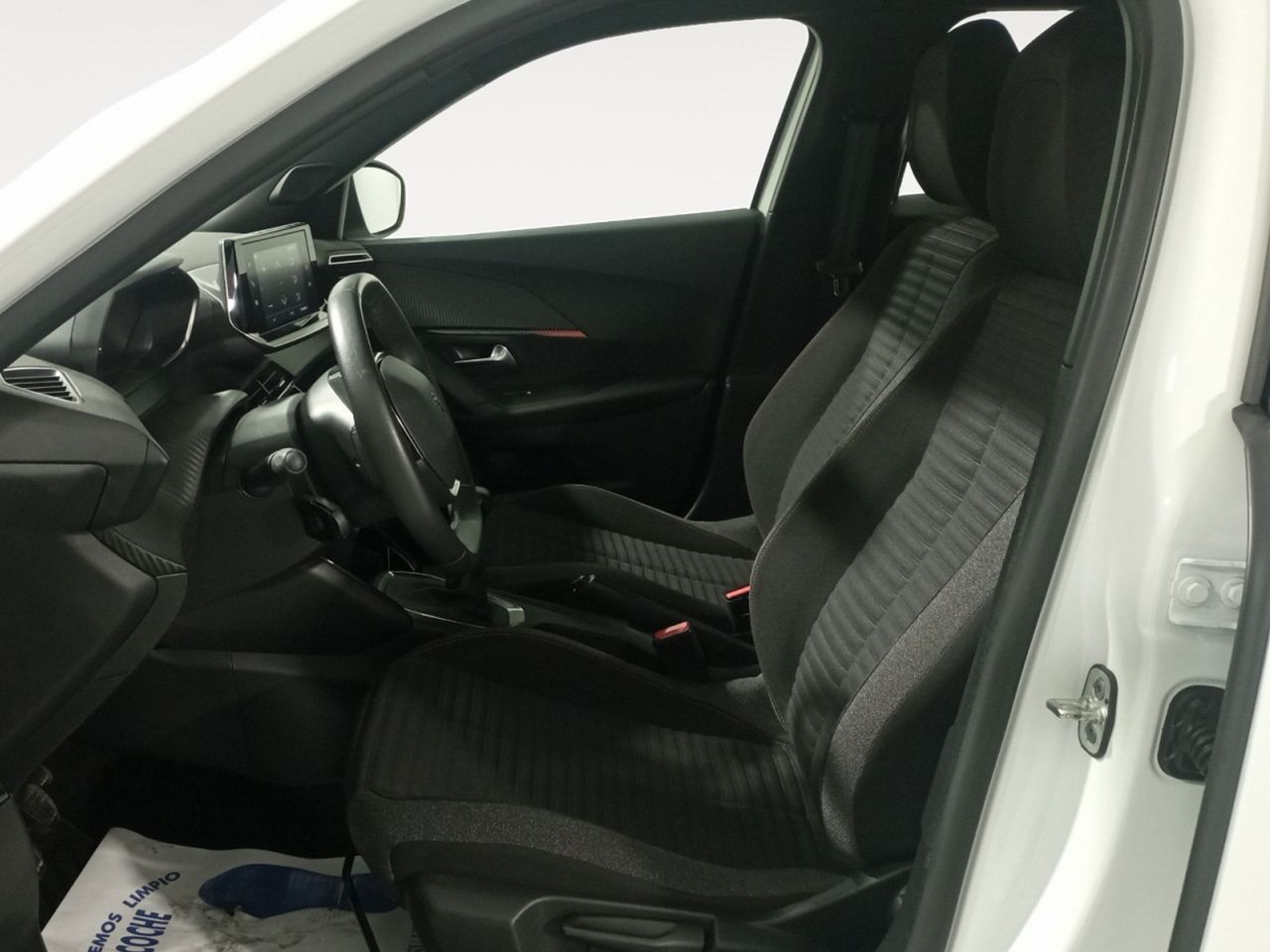 Foto Peugeot 2008 8