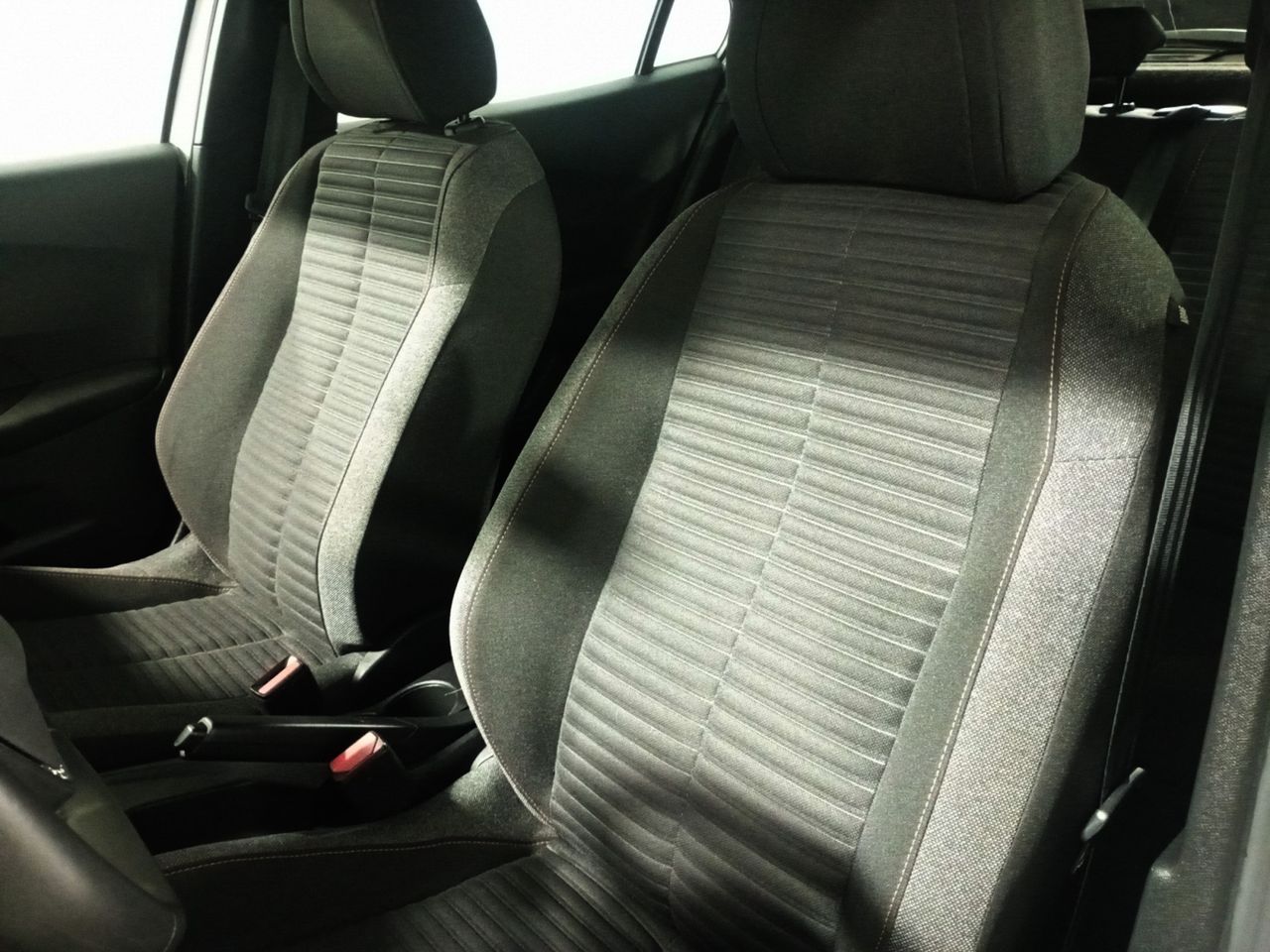 Foto Peugeot 2008 18