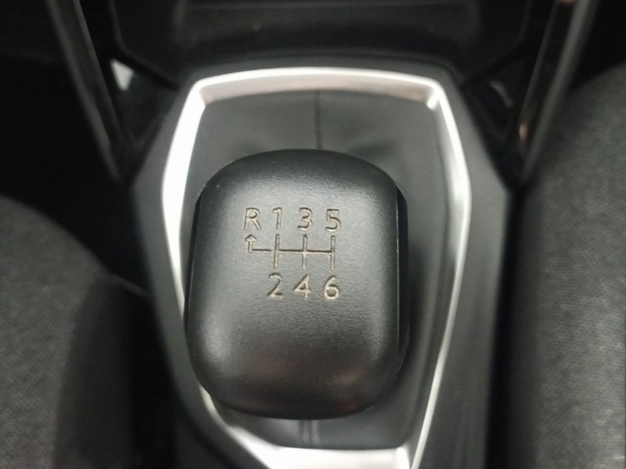 Foto Peugeot 2008 8