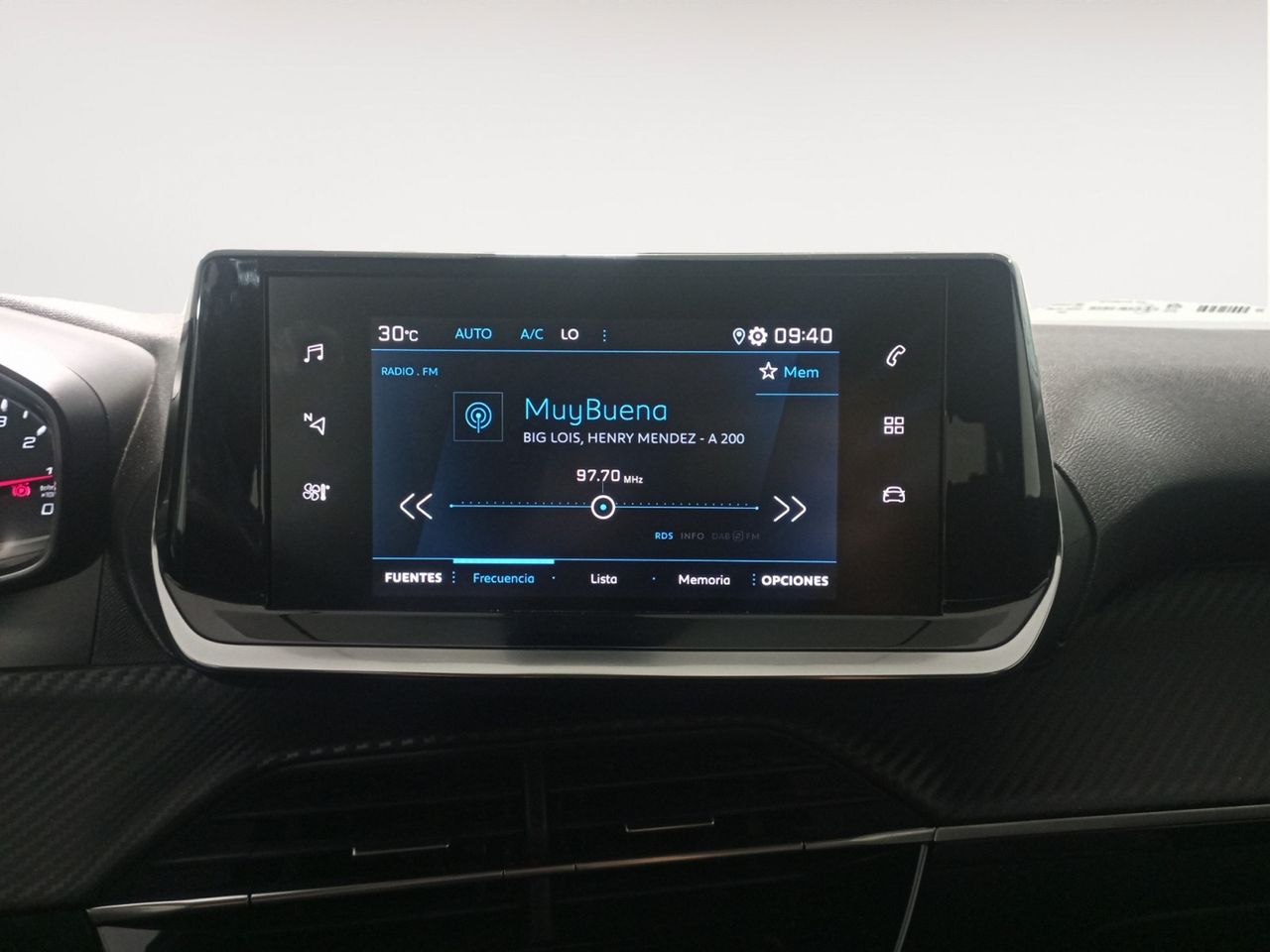 Foto Peugeot 2008 10