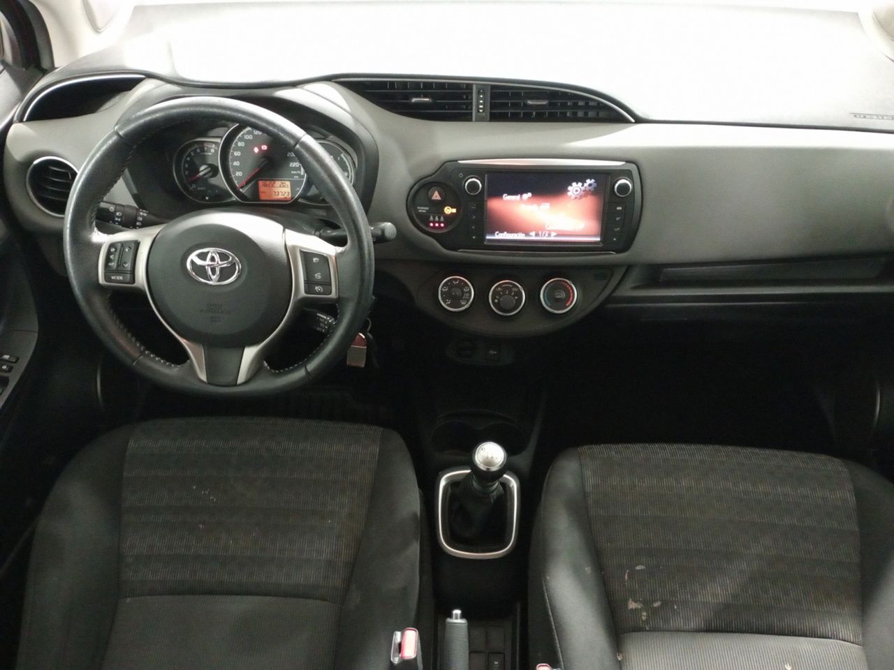 Foto Toyota Yaris 6
