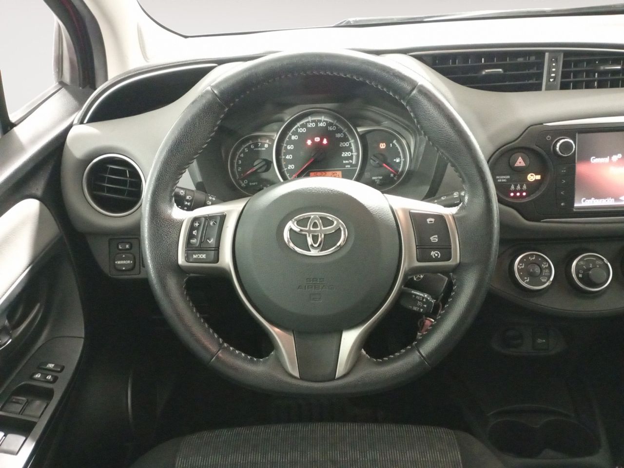 Foto Toyota Yaris 7