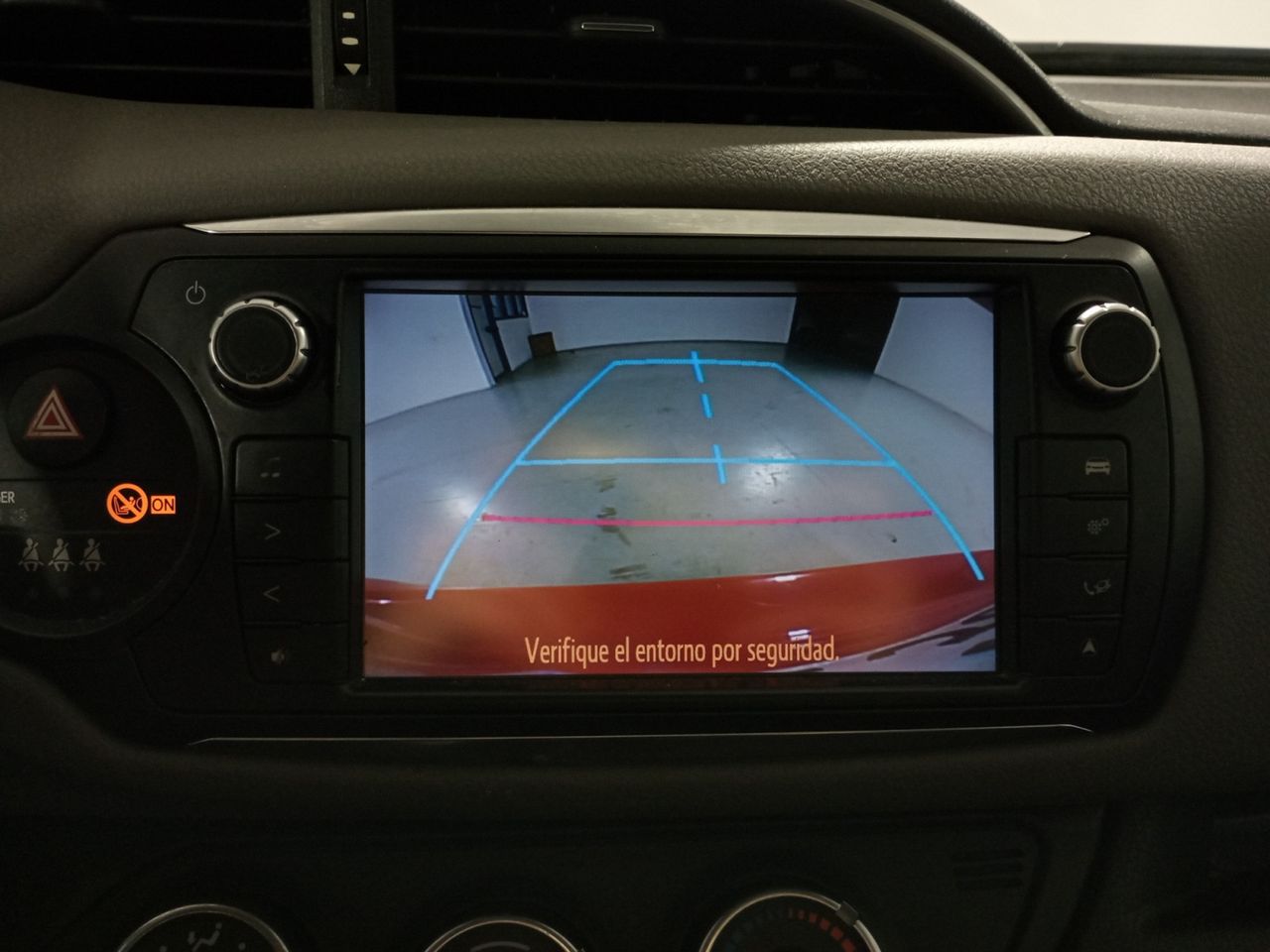 Foto Toyota Yaris 17