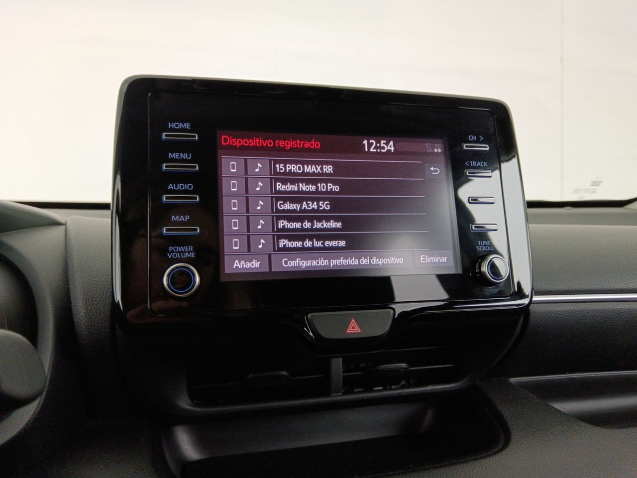 Foto Toyota Yaris 16