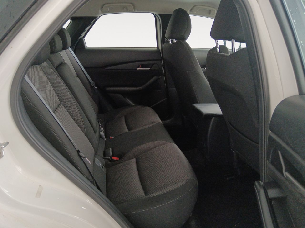 Foto Mazda CX-30 9