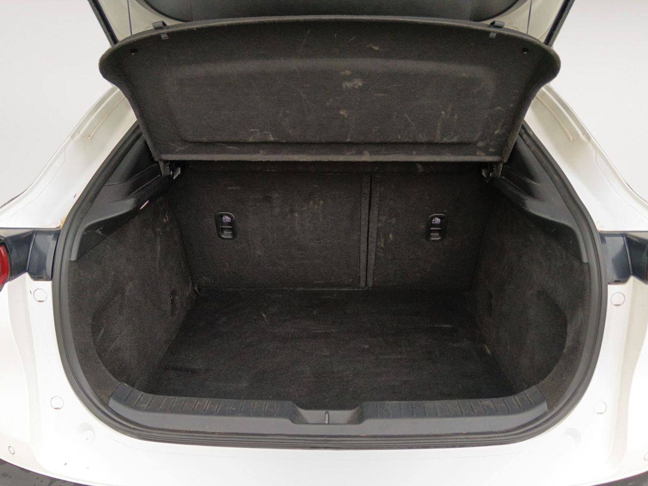 Foto Mazda CX-30 11