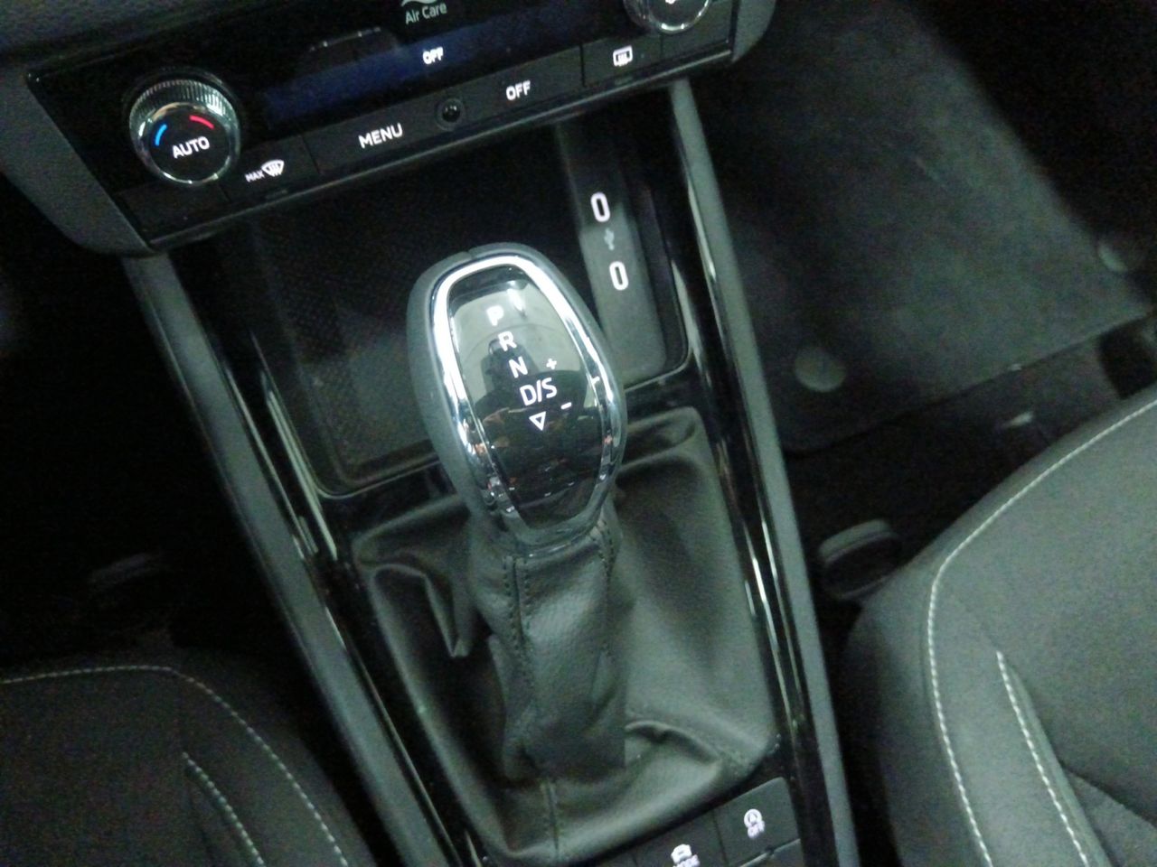 Foto Skoda Scala 12