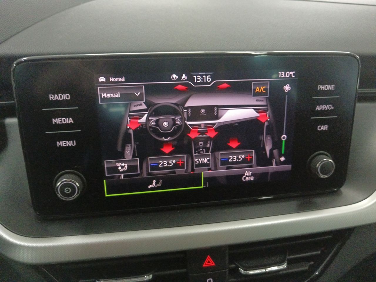 Foto Skoda Scala 17
