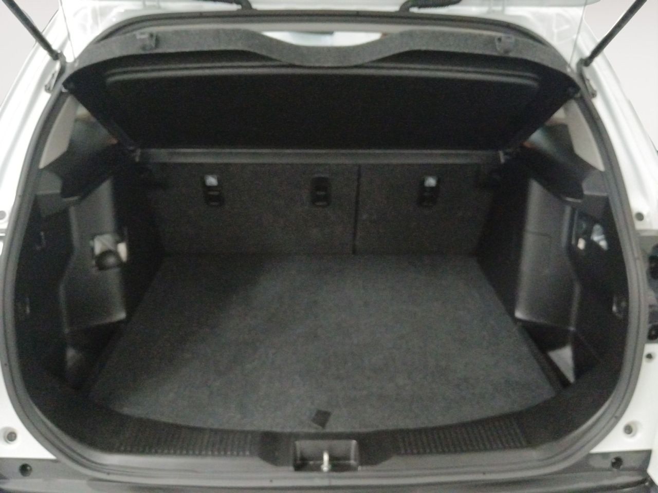 Foto Suzuki S-Cross 11