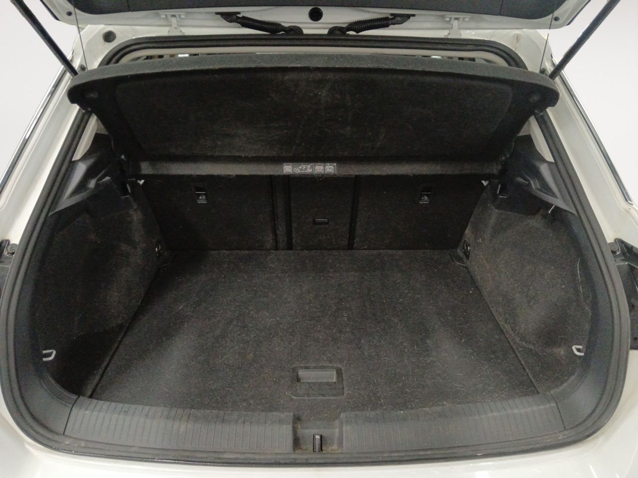 Foto Volkswagen T-Roc 11