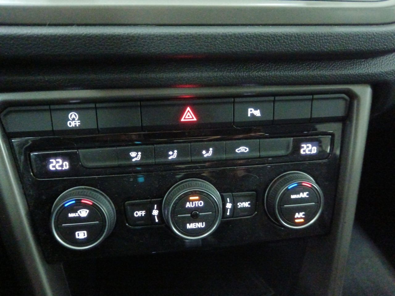 Foto Volkswagen T-Roc 16