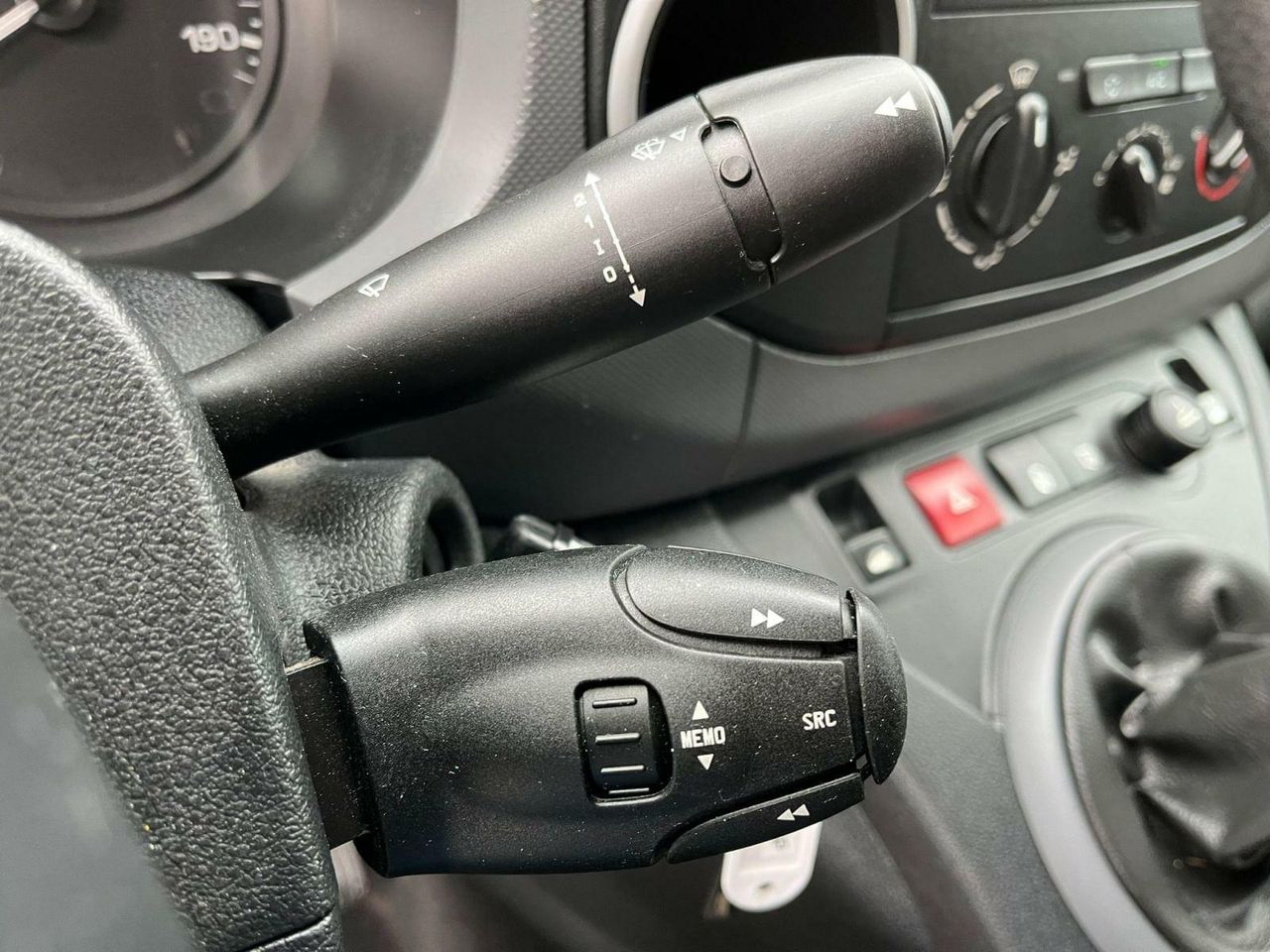Foto Peugeot Partner 14