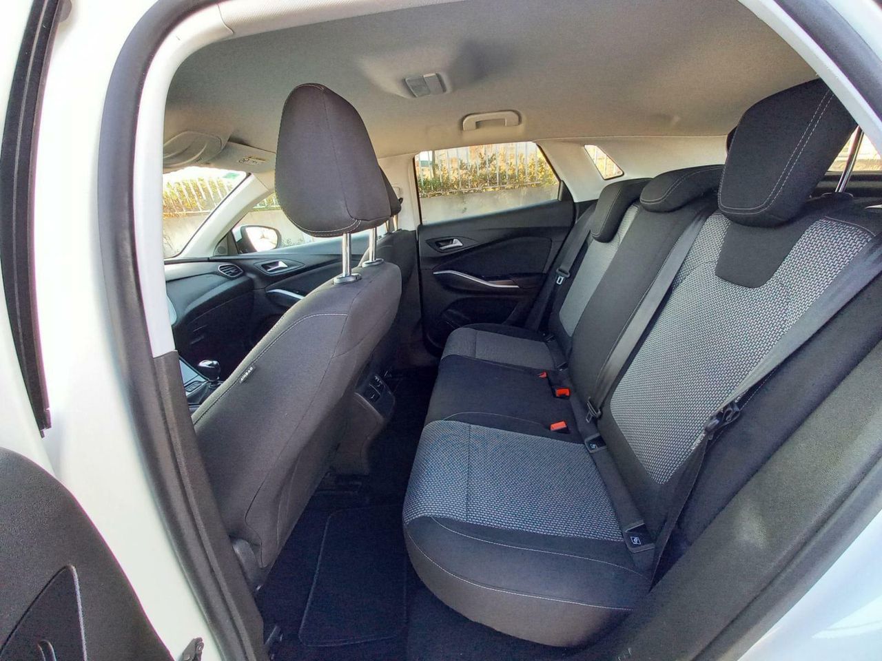 Foto Opel Grandland X 22