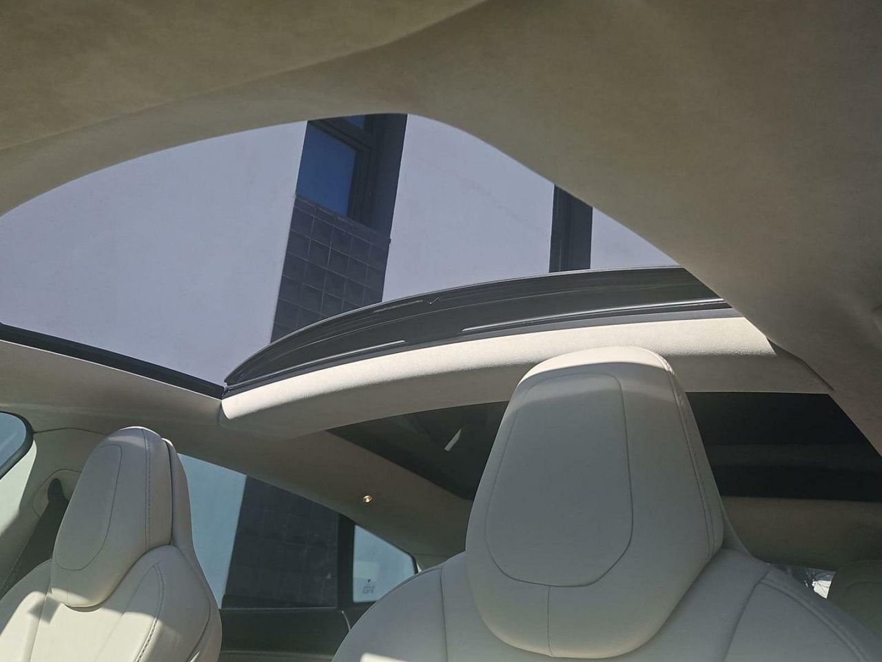 Foto Tesla Model  S 15