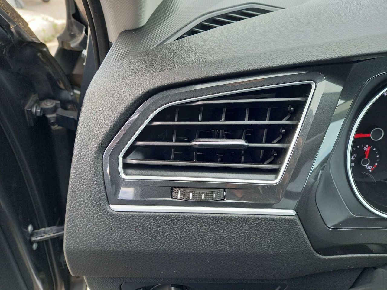 Foto Volkswagen Tiguan 14