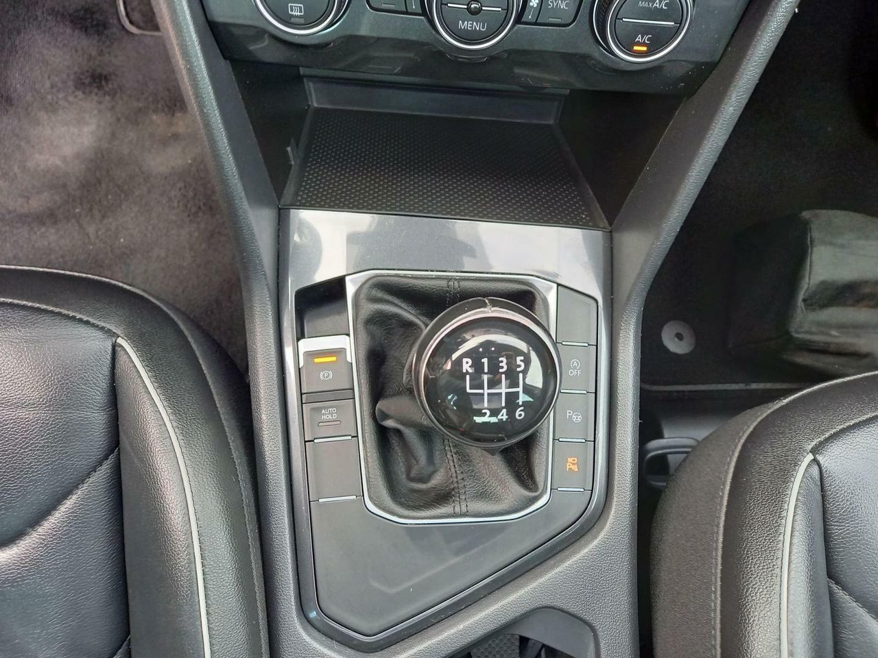 Foto Volkswagen Tiguan 24