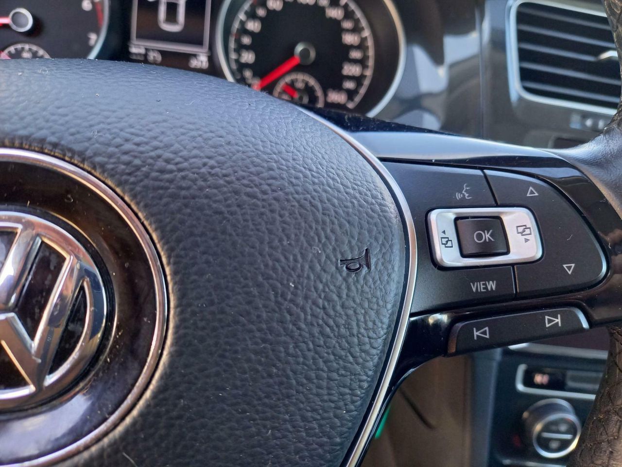 Foto Volkswagen Golf 14