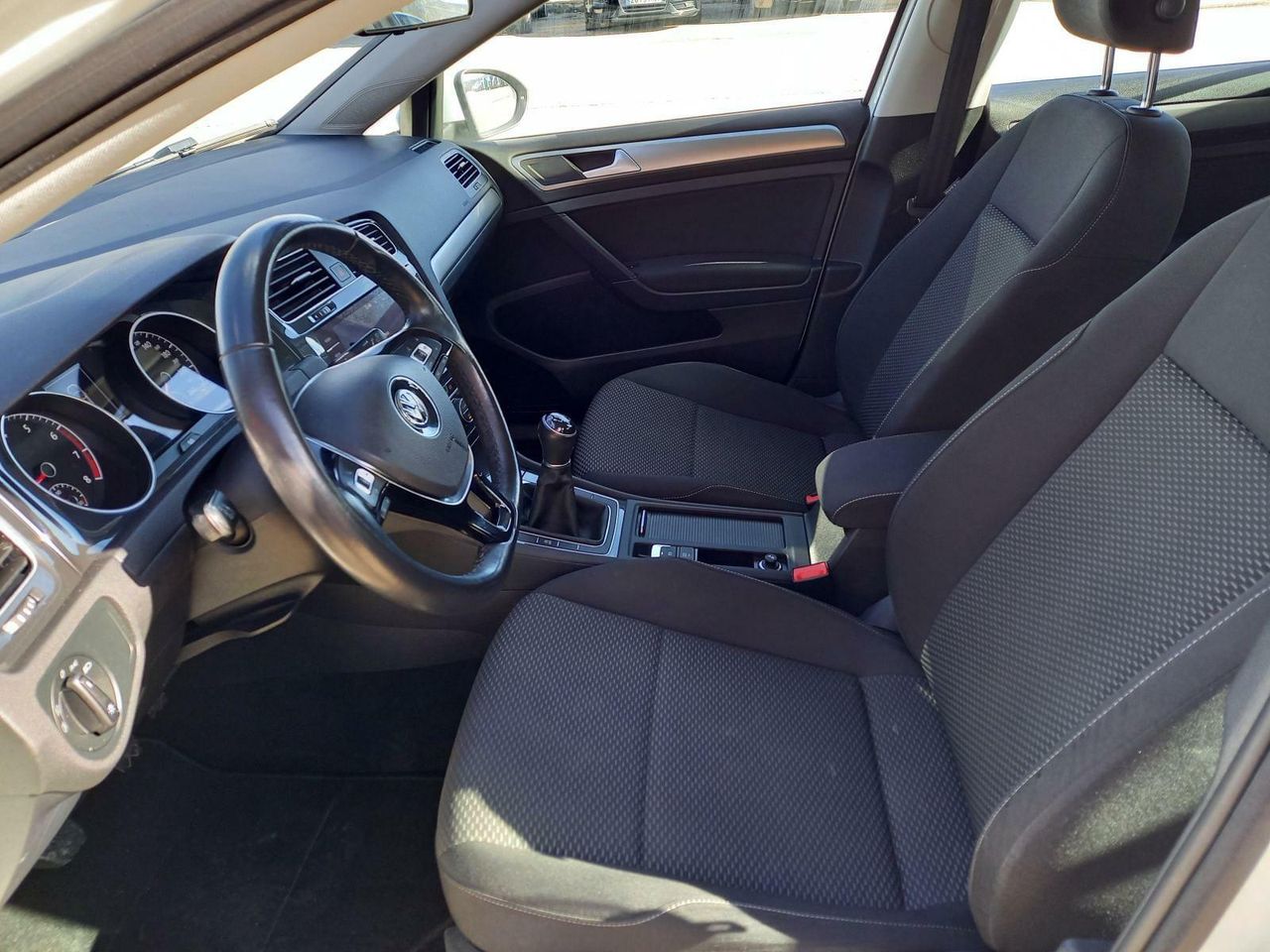 Foto Volkswagen Golf 22