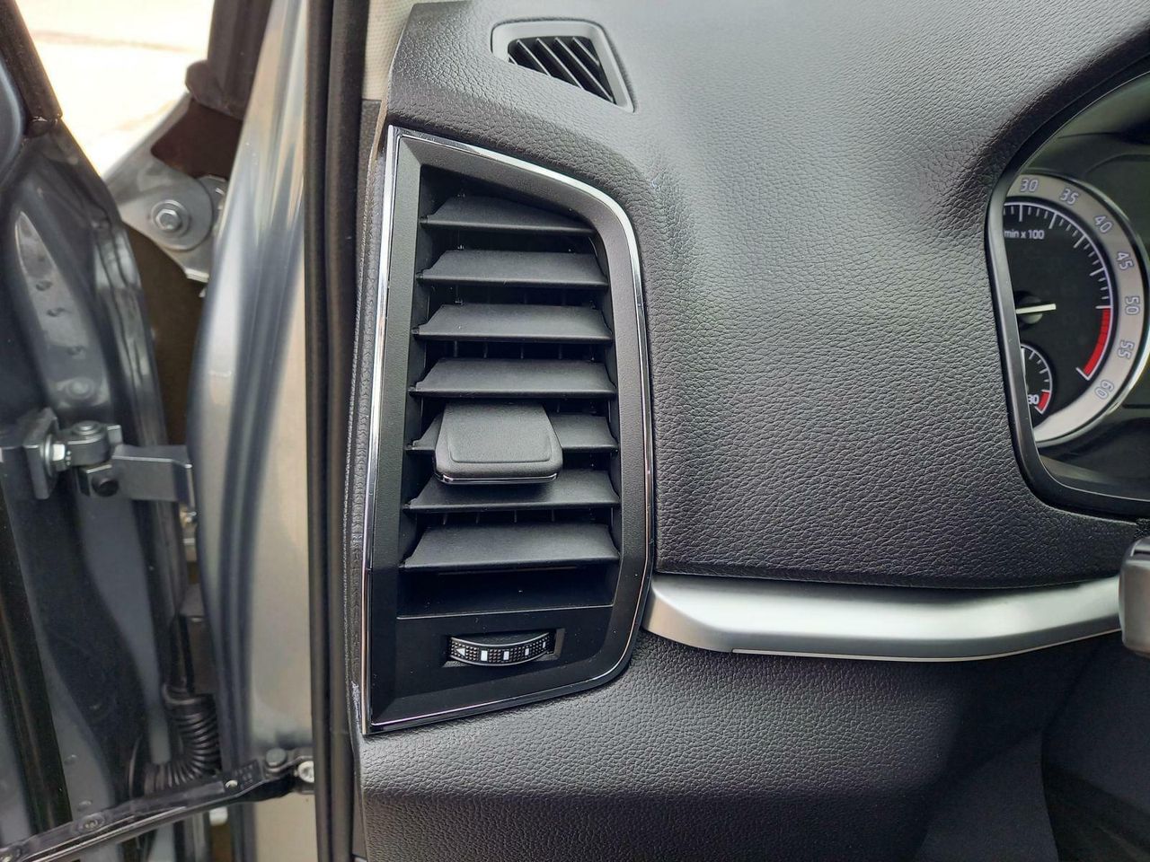 Foto Skoda Karoq 12