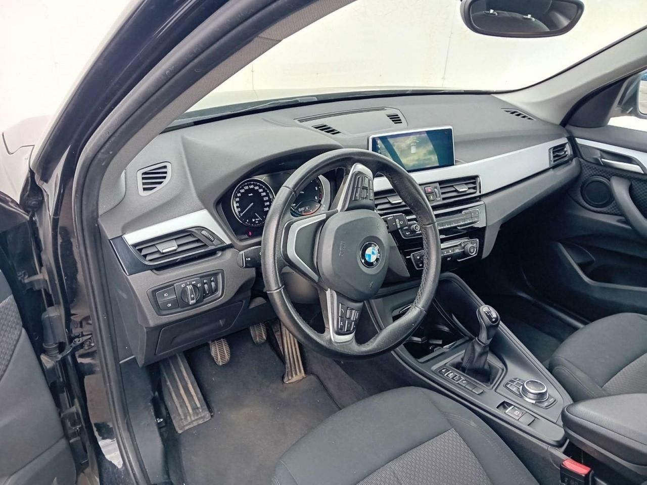 Foto BMW X1 9