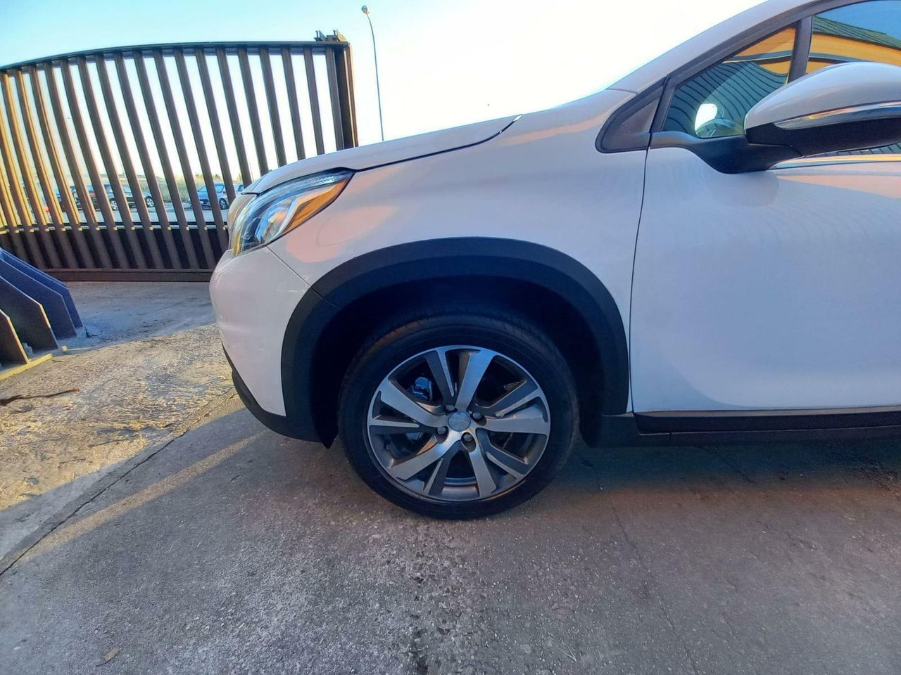 Foto Peugeot 2008 9