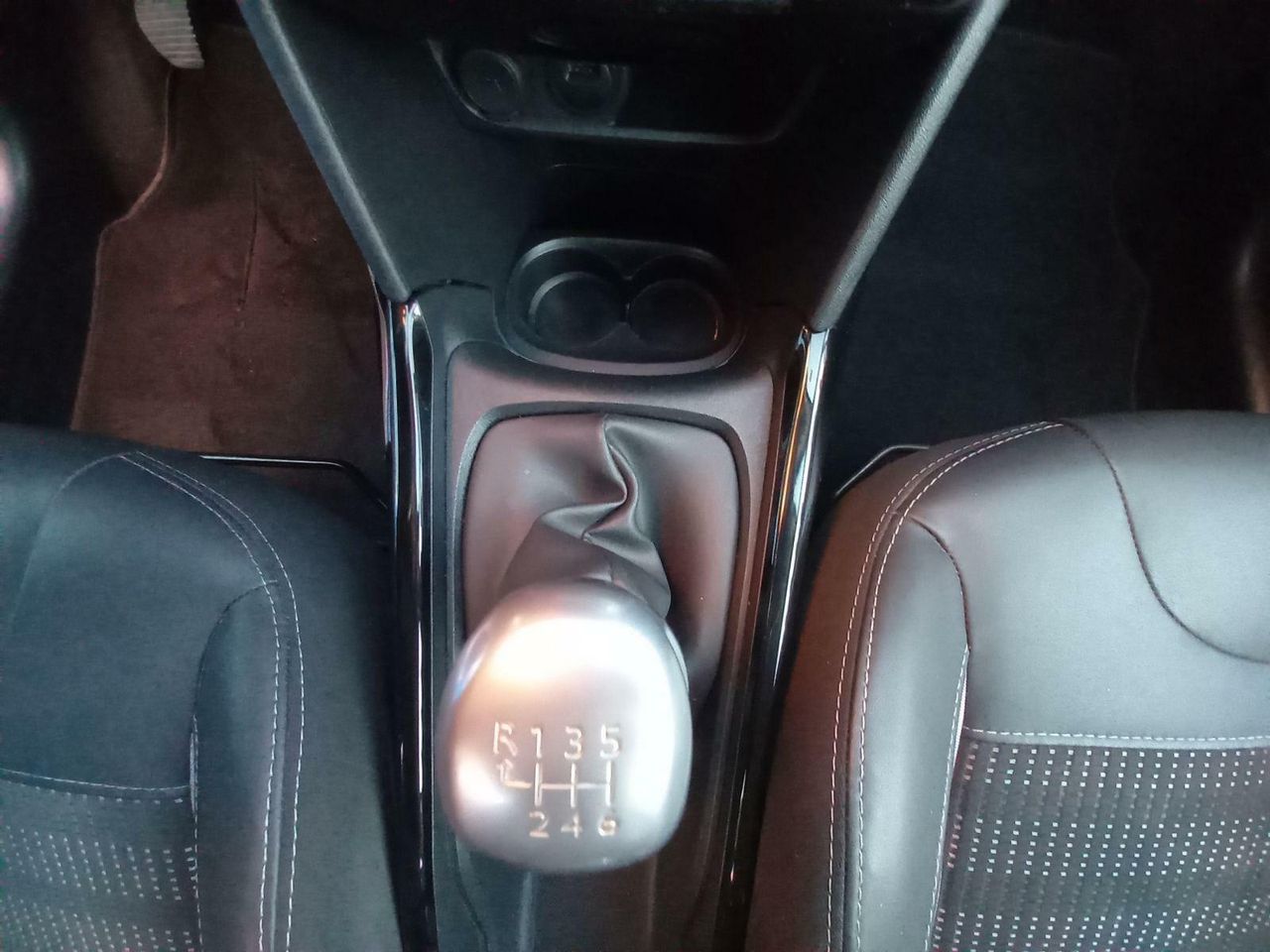 Foto Peugeot 2008 21