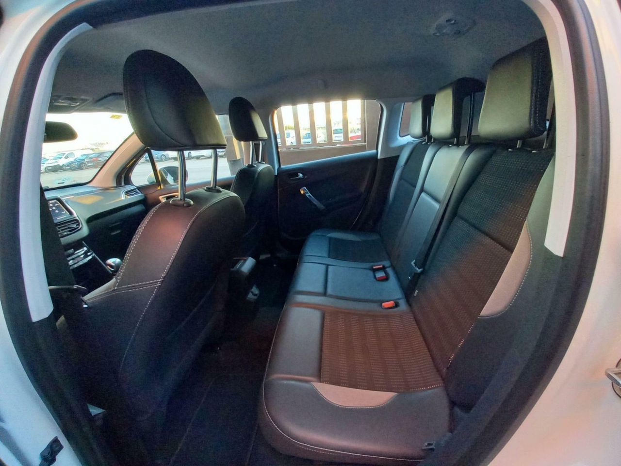 Foto Peugeot 2008 24