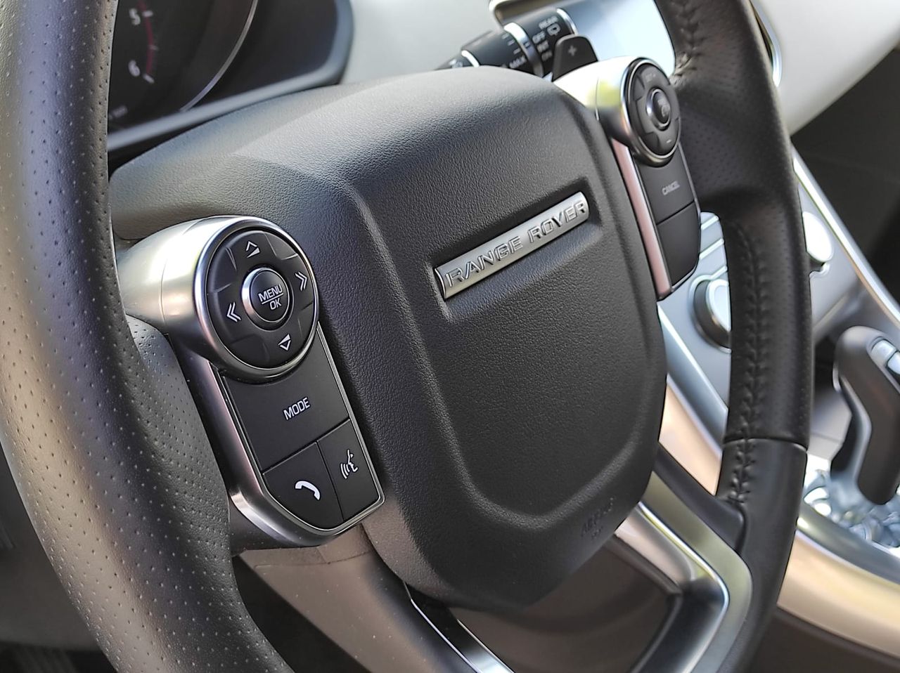 Foto Land-Rover Range Rover Sport 16