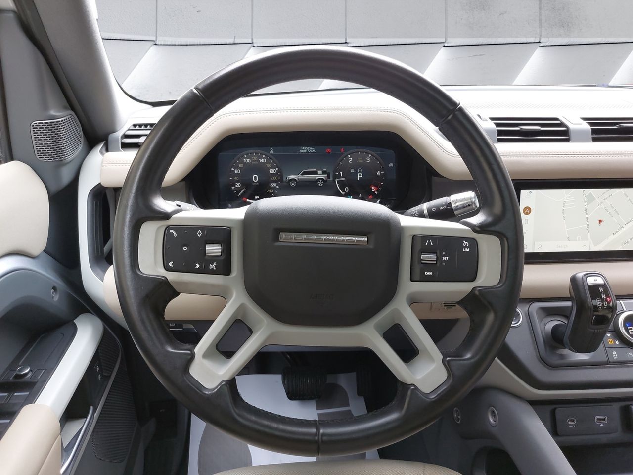 Foto Land-Rover Defender 12