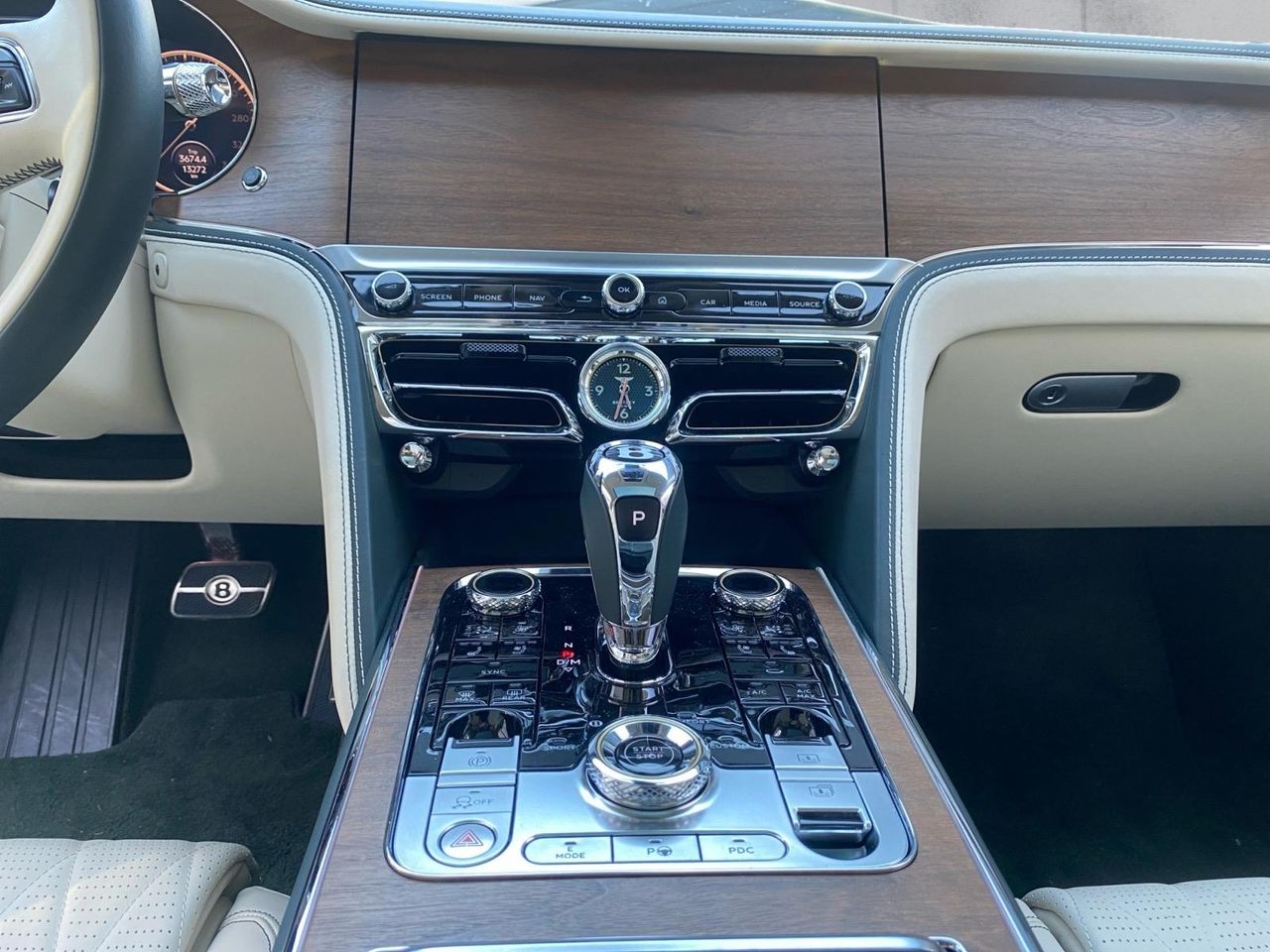 Foto Bentley Flying Spur 11