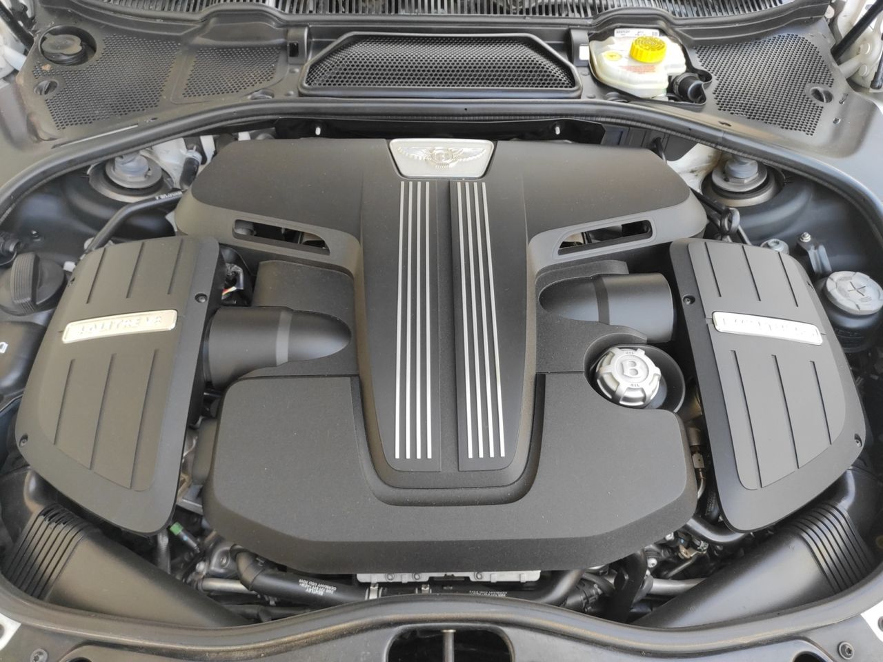 Foto Bentley Continental GT 24