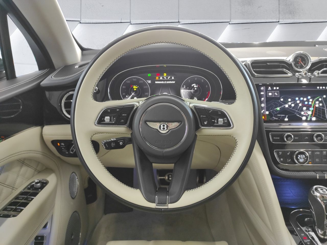 Foto Bentley Bentayga 11