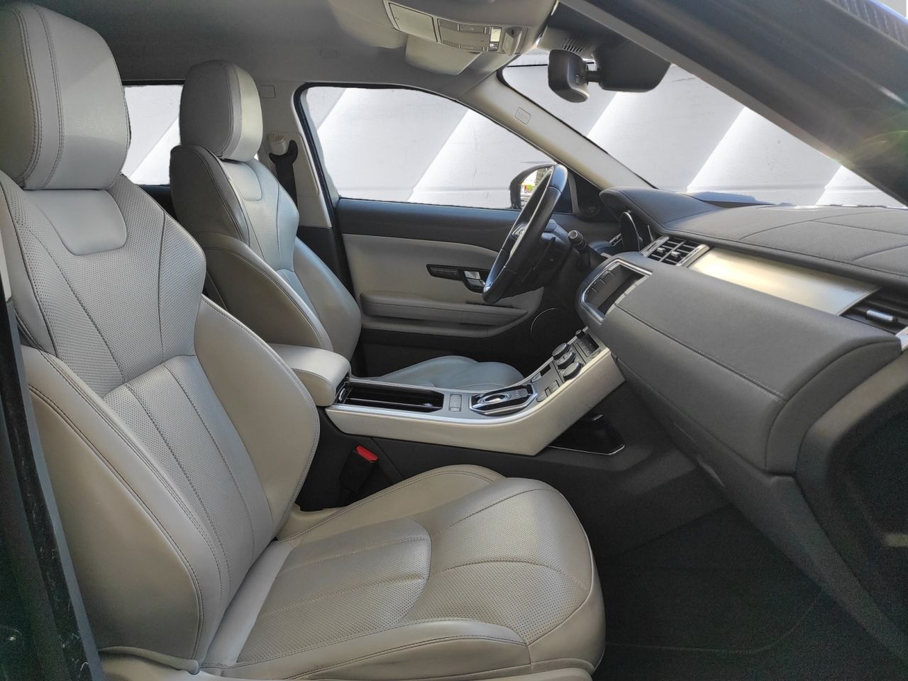 Foto Land-Rover Range Rover Evoque 14