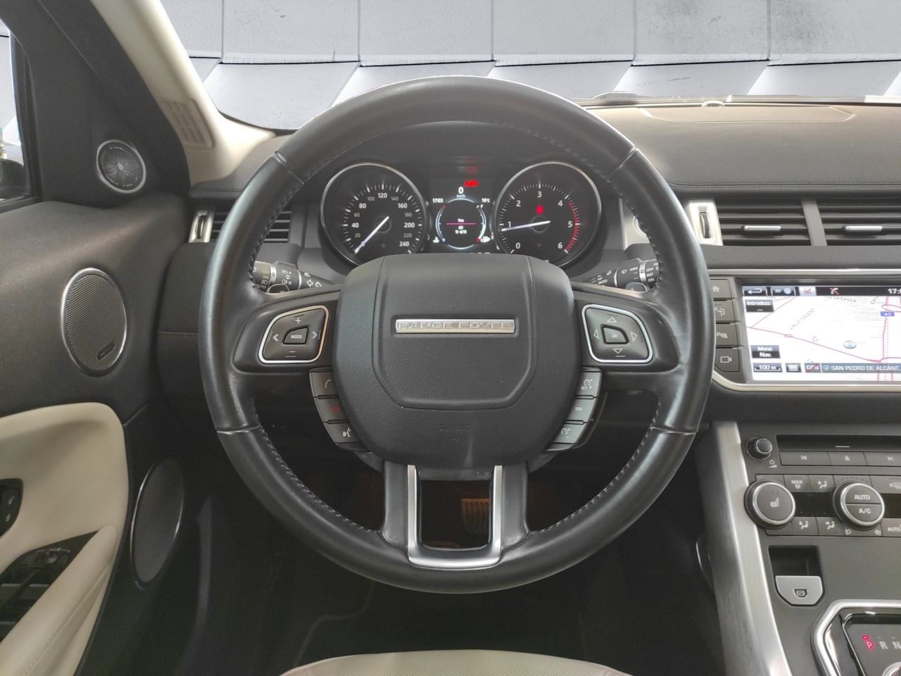 Foto Land-Rover Range Rover Evoque 12