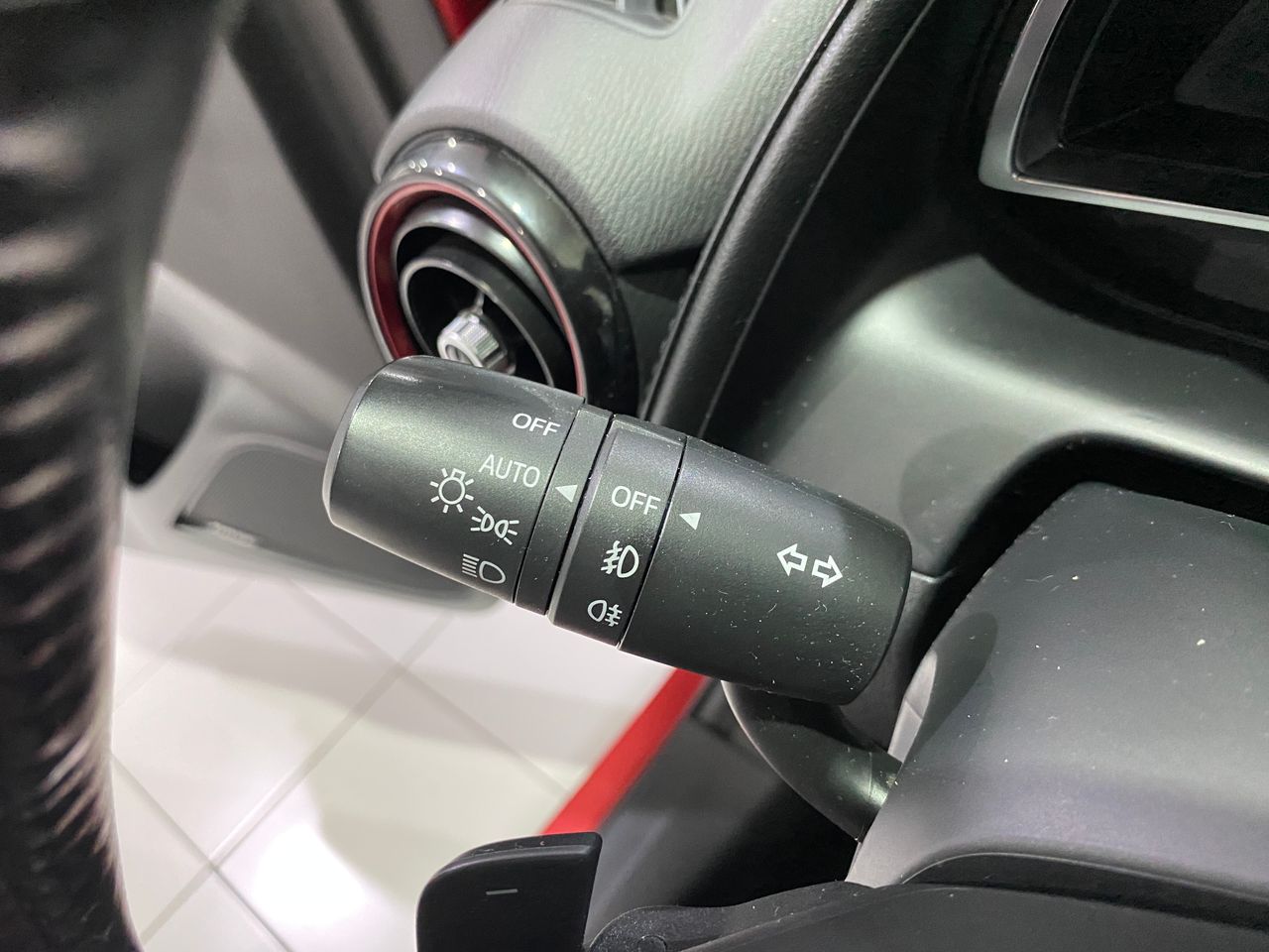 Foto Mazda CX-3 12