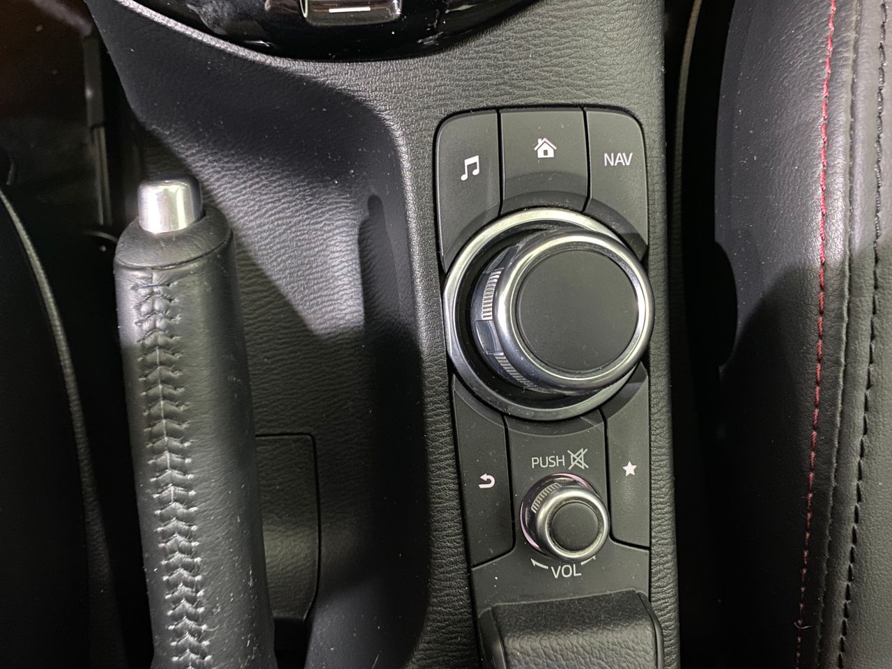 Foto Mazda CX-3 22