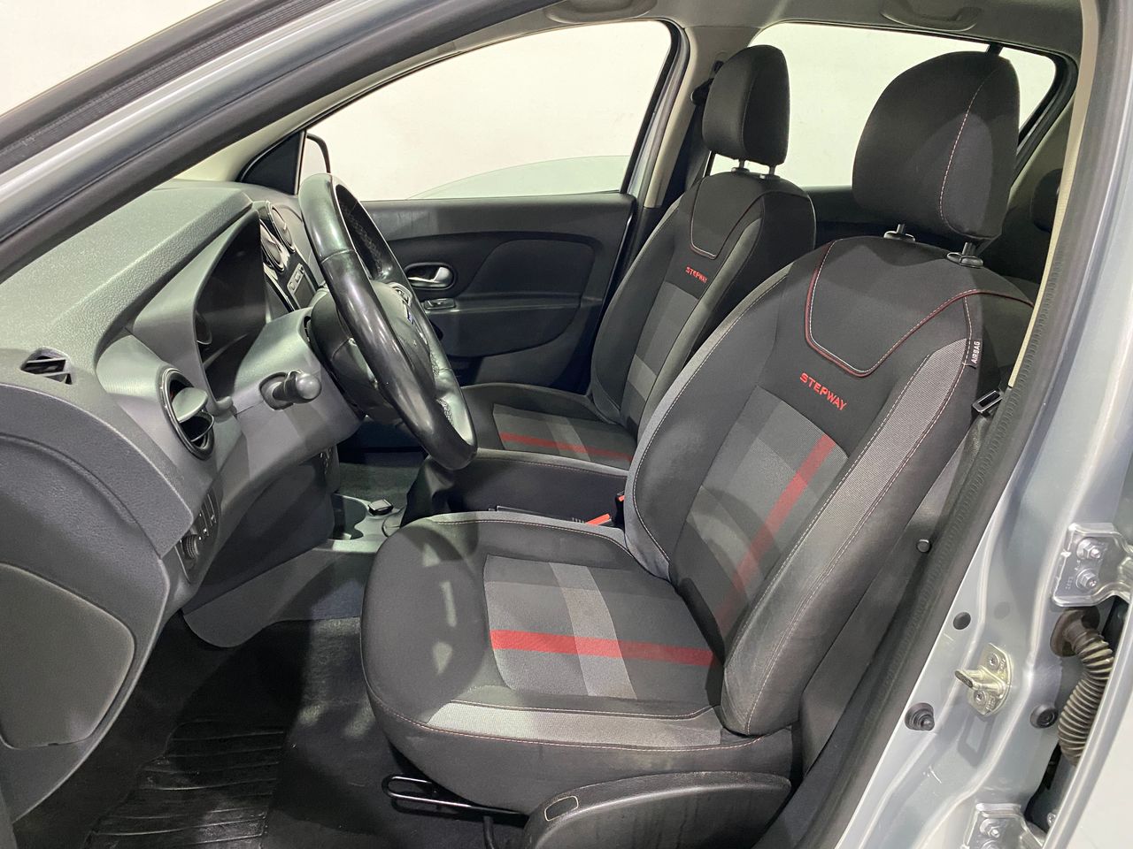 Foto Dacia Sandero 8