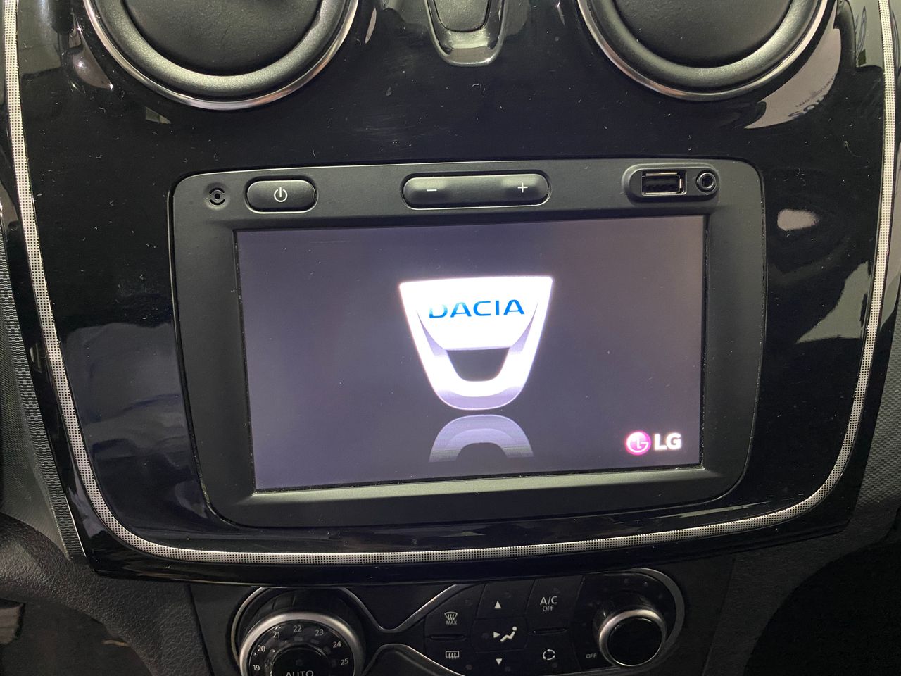 Foto Dacia Sandero 17
