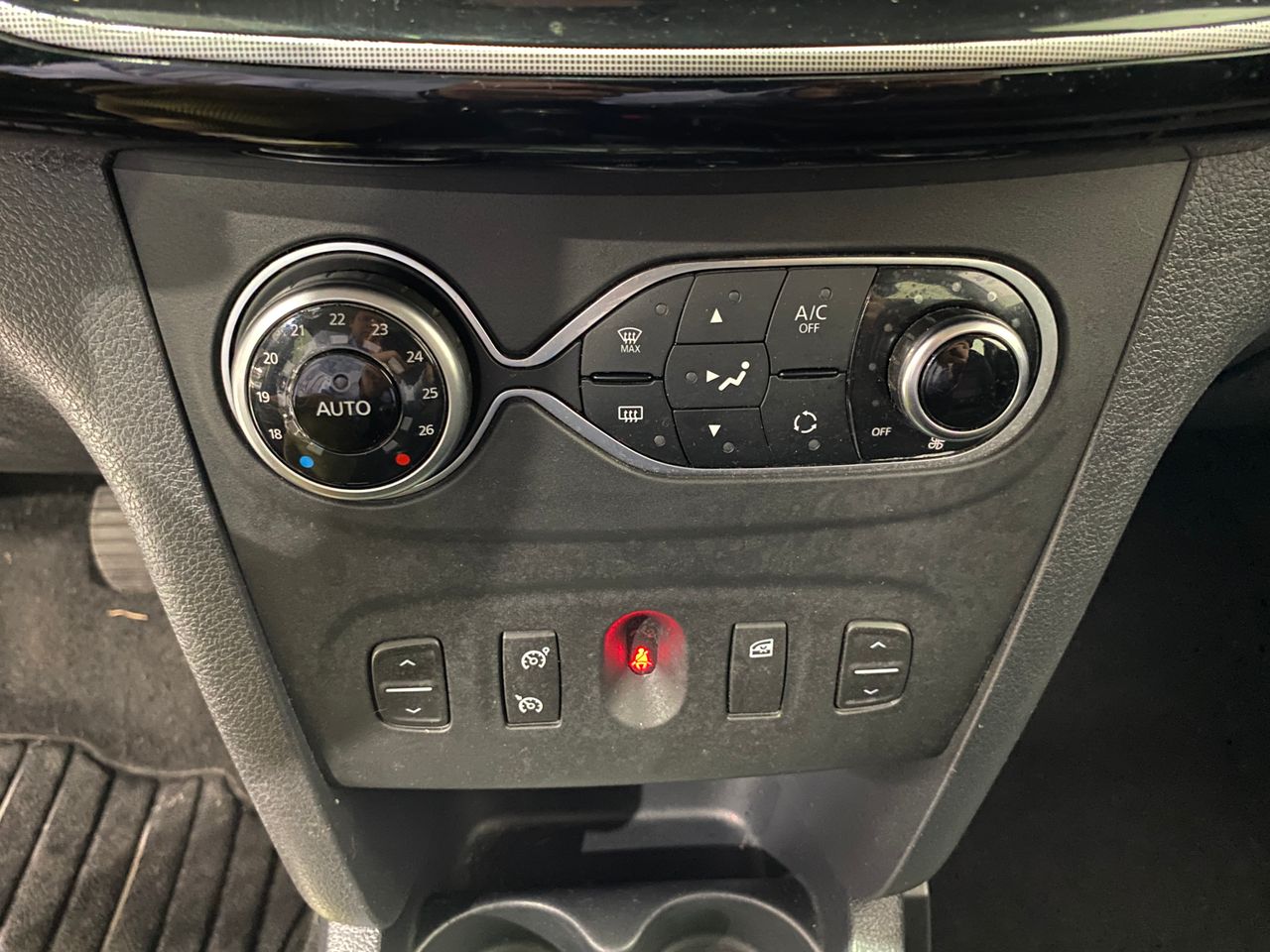 Foto Dacia Sandero 18