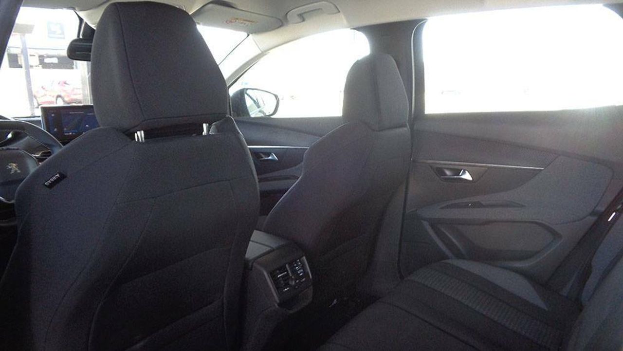 Foto Peugeot 3008 16