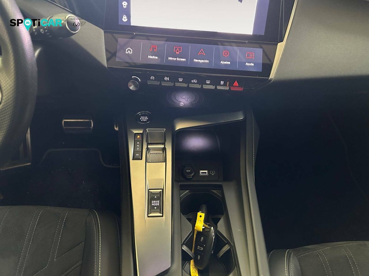 Foto Peugeot 408 10