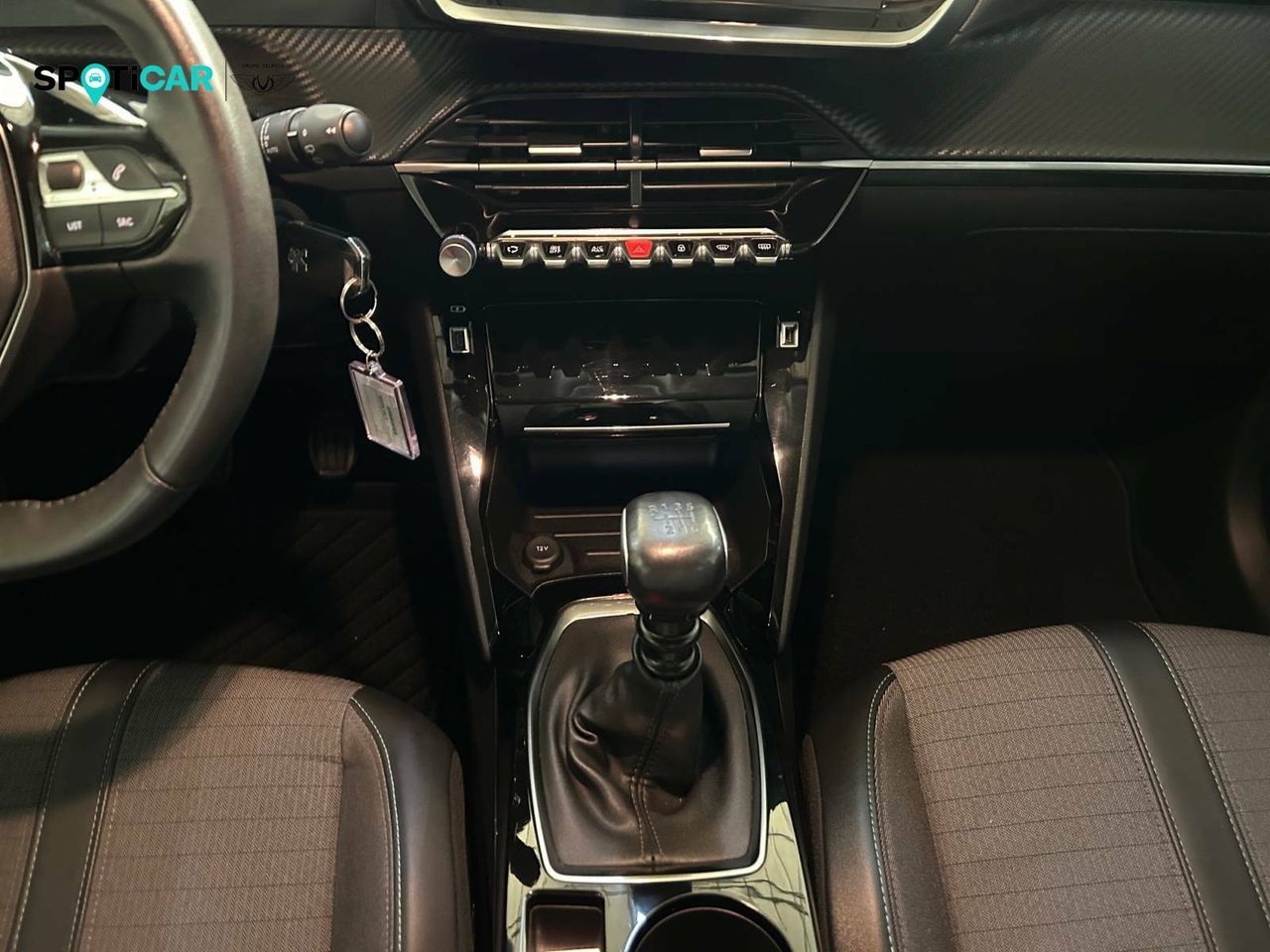 Foto Peugeot 208 11