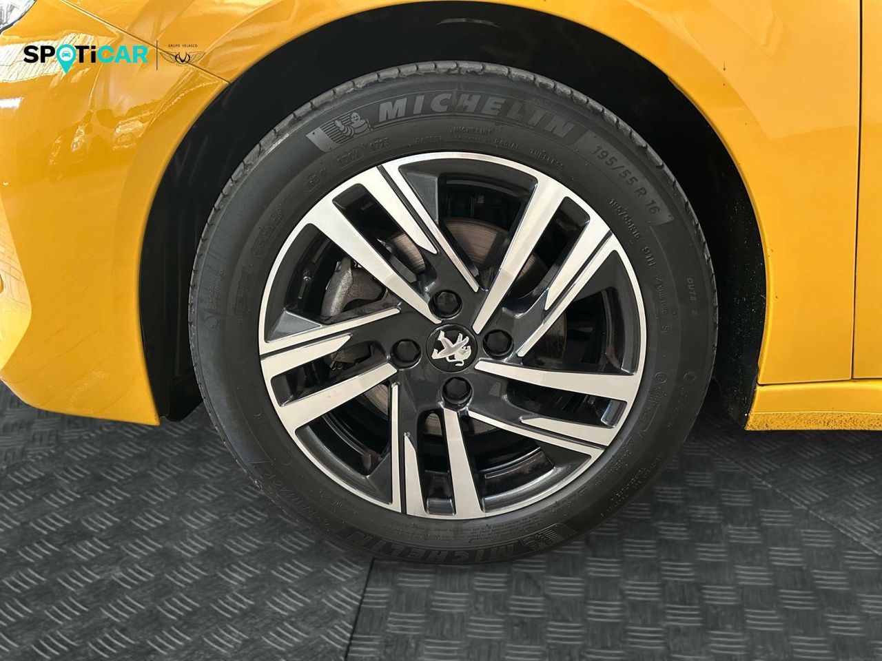 Foto Peugeot 208 14
