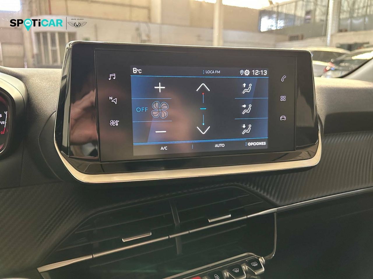 Foto Peugeot 208 19