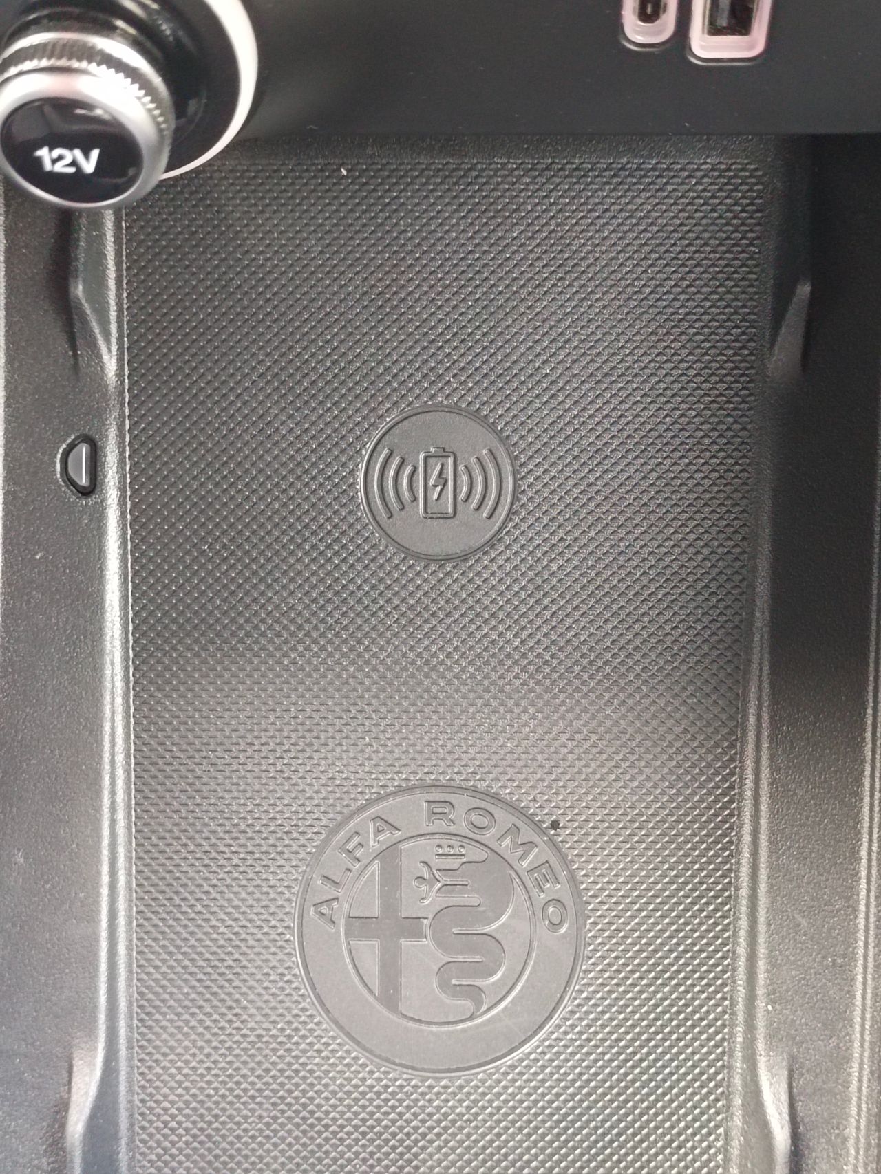 Foto Alfa Romeo Tonale 23