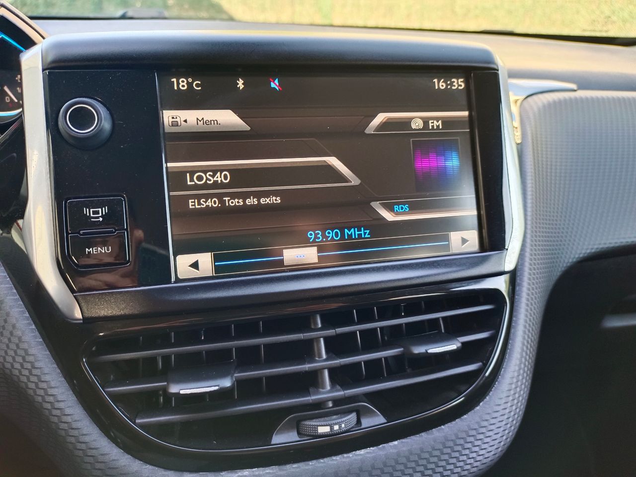 Foto Peugeot 2008 6