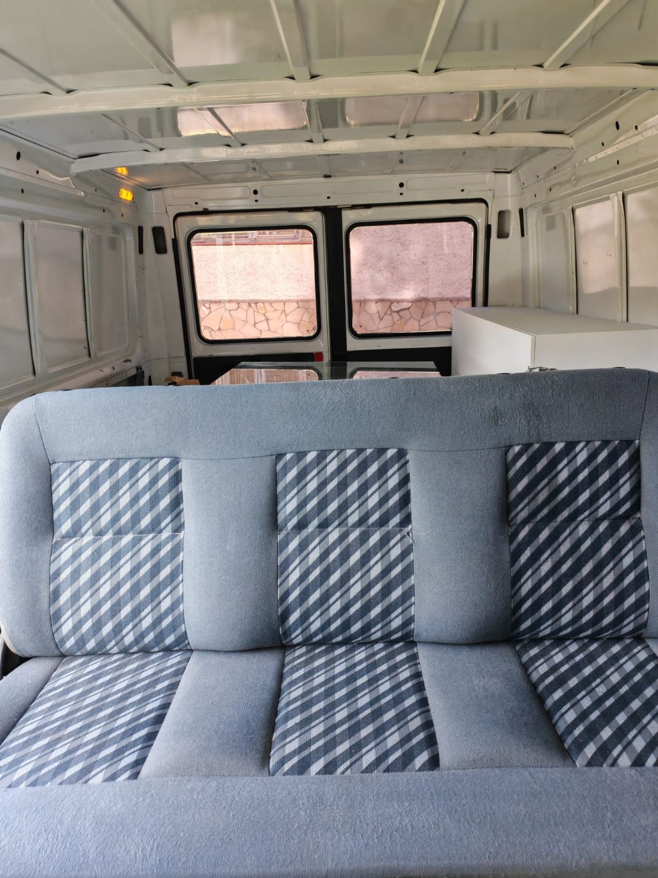 Foto Mercedes-Benz MB 100 30